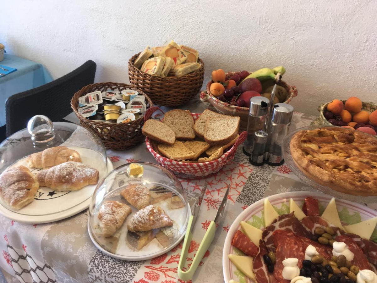 Bb Il Generale Panzió Scilla Kültér fotó